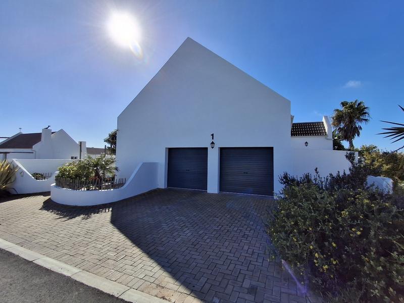 4 Bedroom Property for Sale in Golden Mile Western Cape